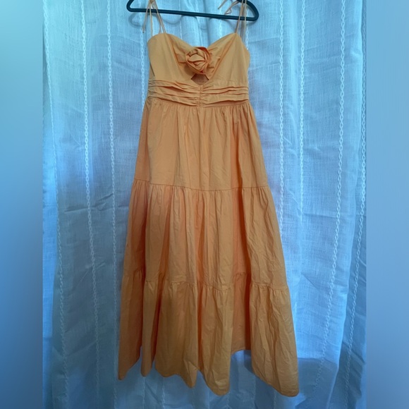 NWT Wayf Victoria Tiered Dress - Picture 2 of 5
